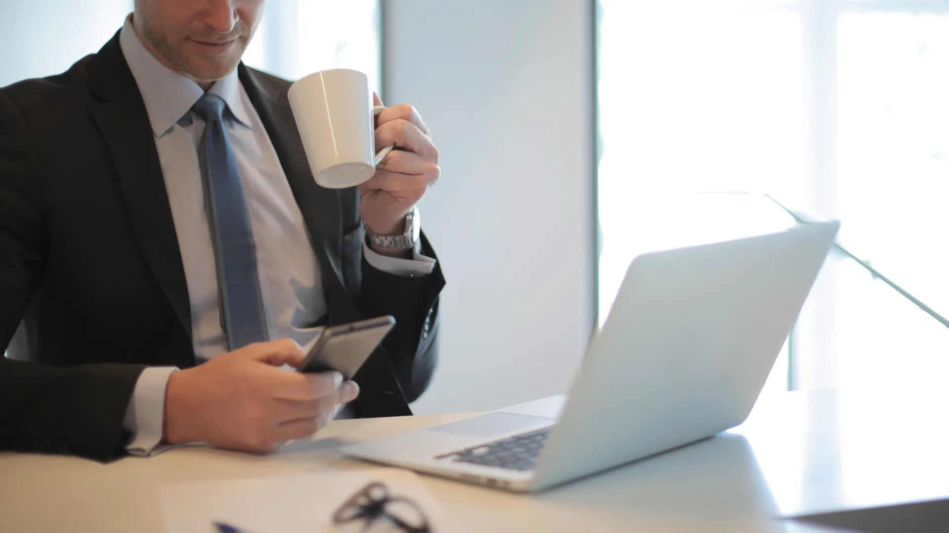 Una Solución Flexible para su Negocio: Arriendo de Oficina por hora en Santiago Centro.